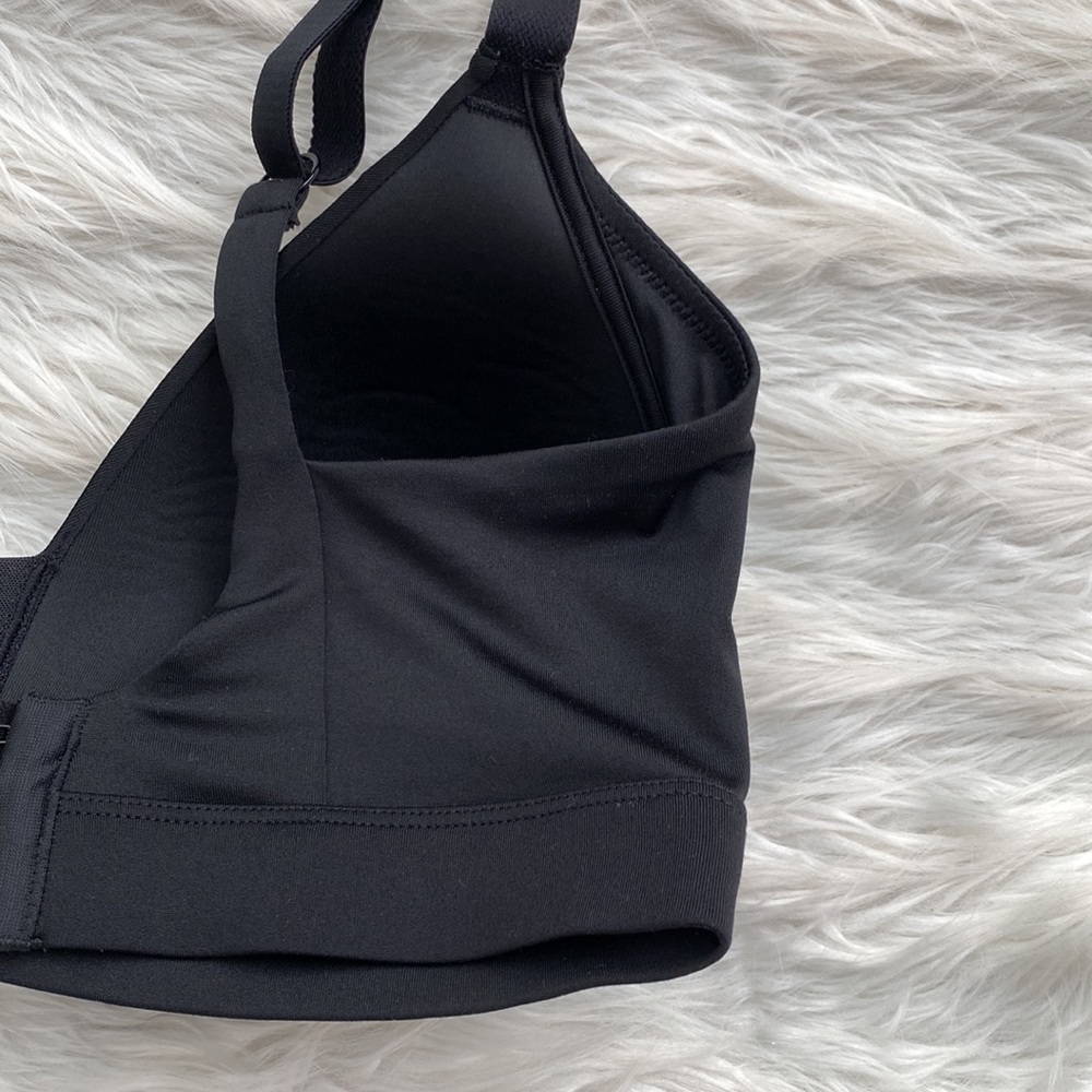 Auden | 36DD Black Lightly Lined Wirefree Bra - Picture 7 of 9